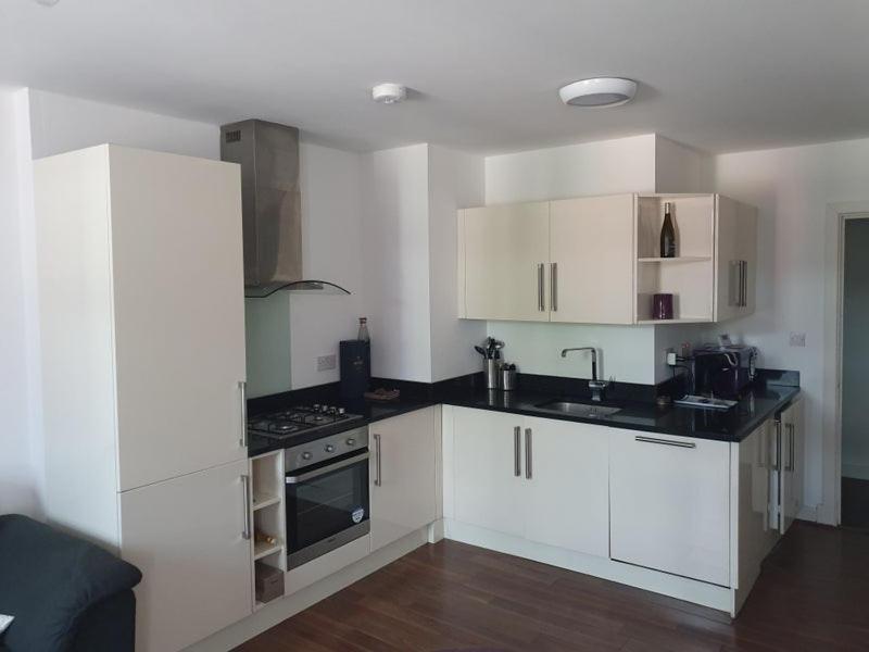 Double Room With Shared Bathroom Londra Esterno foto